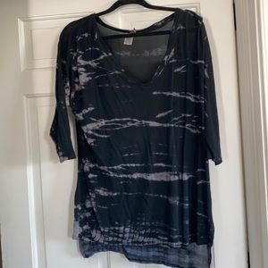 Slightly sheer the died black shirt